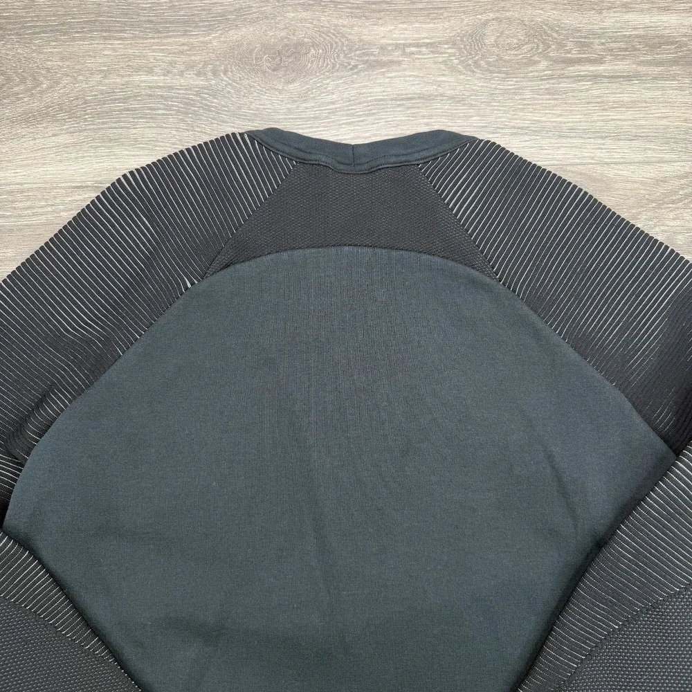 Nike Tech Fleece Crewneck Sweatshirt Women Medium Black Side Zip Swoosh Pullover